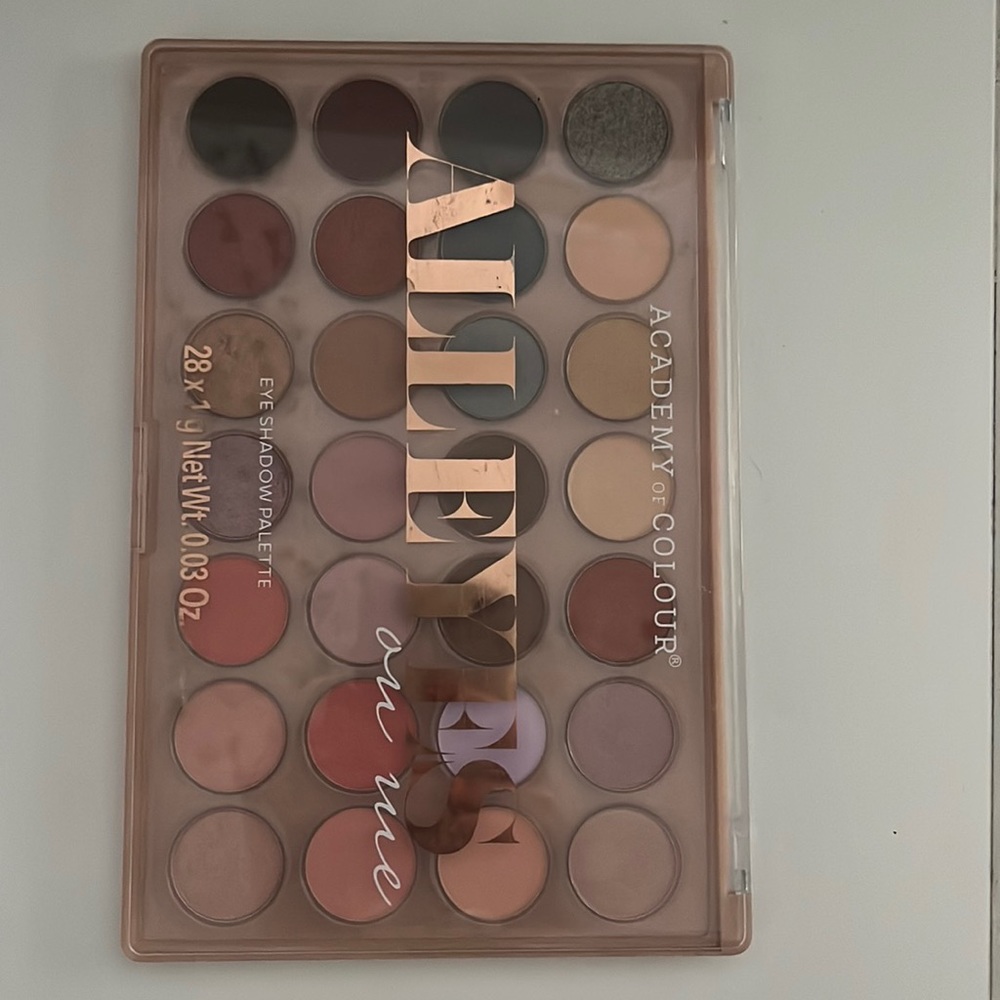 brand new eyeshadow palette unopened